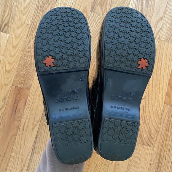 Dansko XP Black Anaconda Patent Leather Clogs Comfort Shoe Size 41 US 10.5-11 - Picture 10 of 13